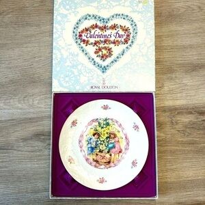 Vintage 1984 Royal Doulton Valentines Day Collection Decorative Plate